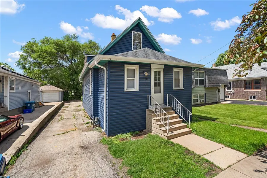847 Bowditch Avenue, Aurora, IL 60506 - #2