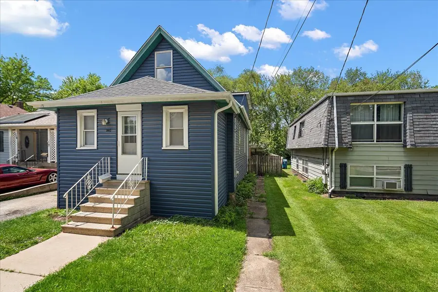 847 Bowditch Avenue, Aurora, IL 60506 - #3