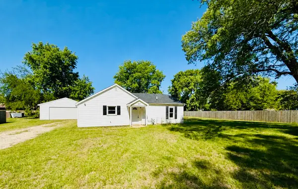 715 8th Street, Colona, IL 61241