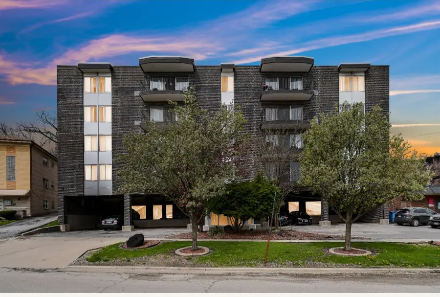 11116 S Longwood Drive #202, Chicago, IL 60643 - #2