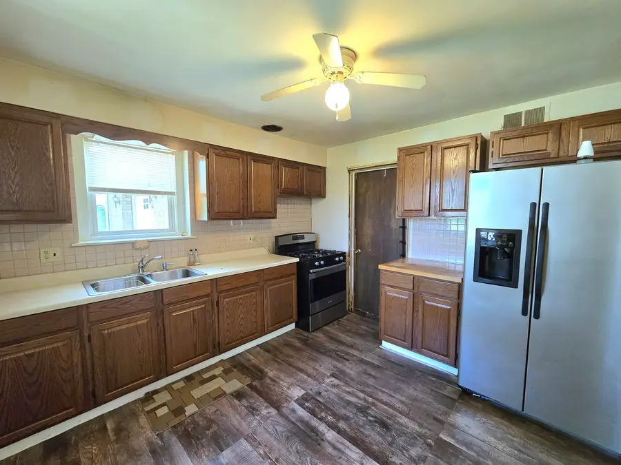 250 W 10th Street, Chicago Heights, IL 60411 - #3