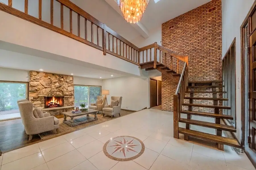 8100 S Park Avenue, Burr Ridge, IL 60527 - #3