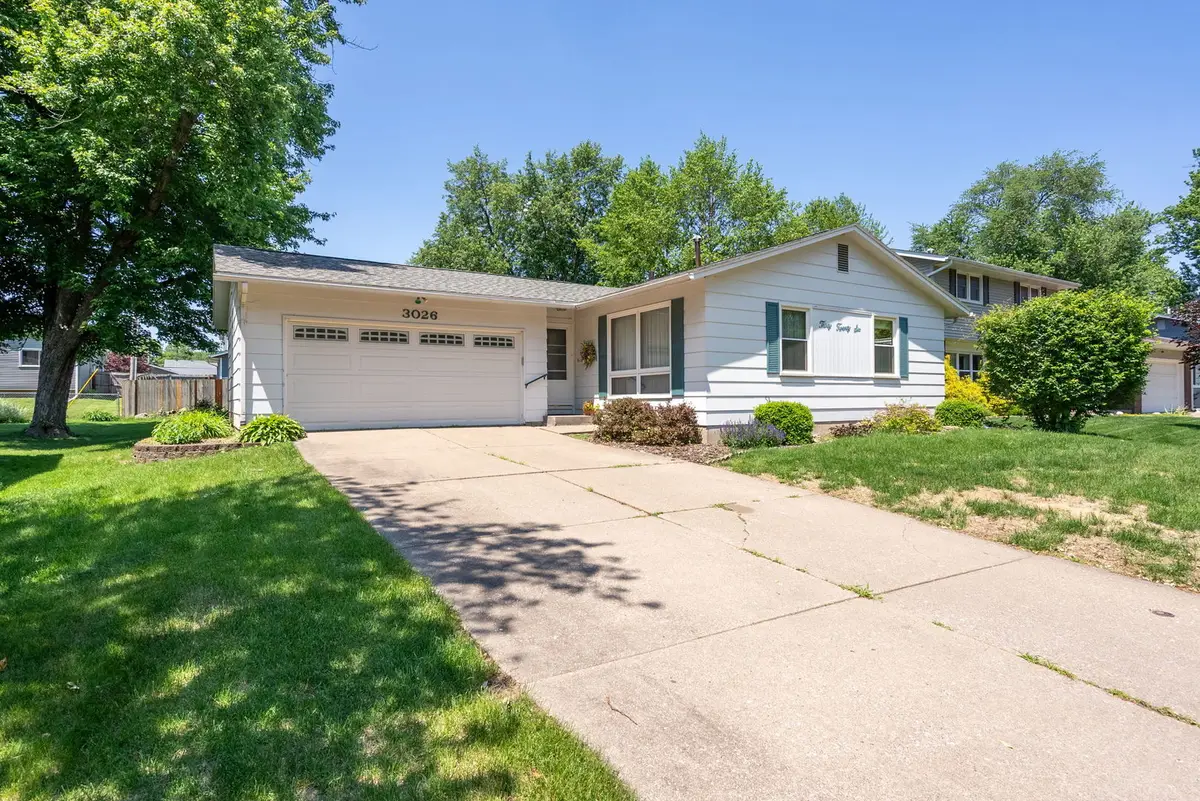3026 Windsor Drive, Bettendorf, IA 52722 - #1