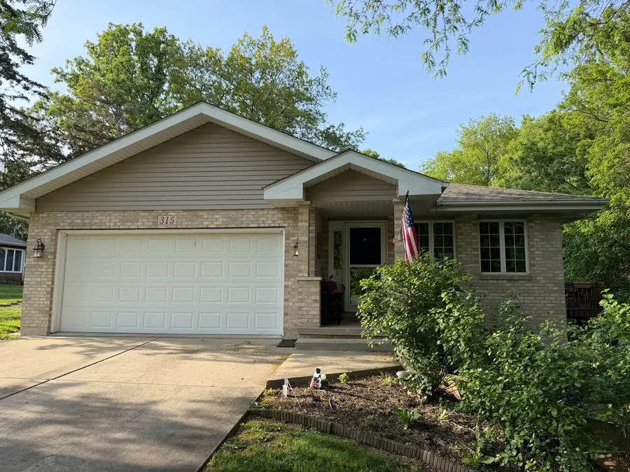 315 E Fox Street, Yorkville, IL 60560 - #3