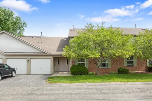 928 N Village Drive #2, Round Lake Beach, IL 60073