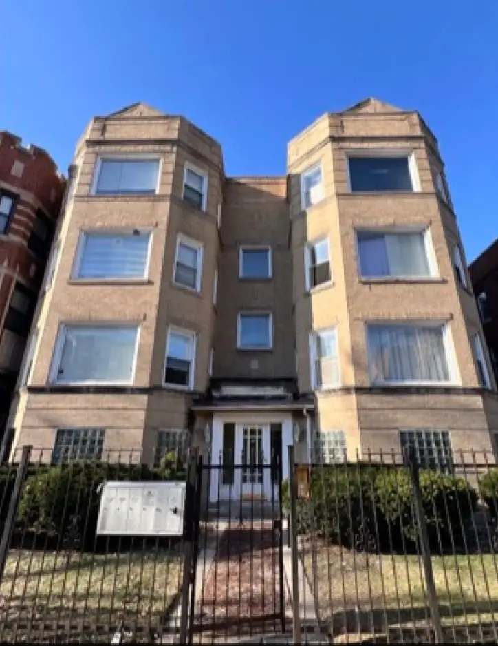 6926 S Paxton Avenue #2S, Chicago, IL 60649 - #1