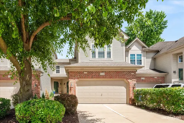 1221 Oakleaf Court, Aurora, IL 60506