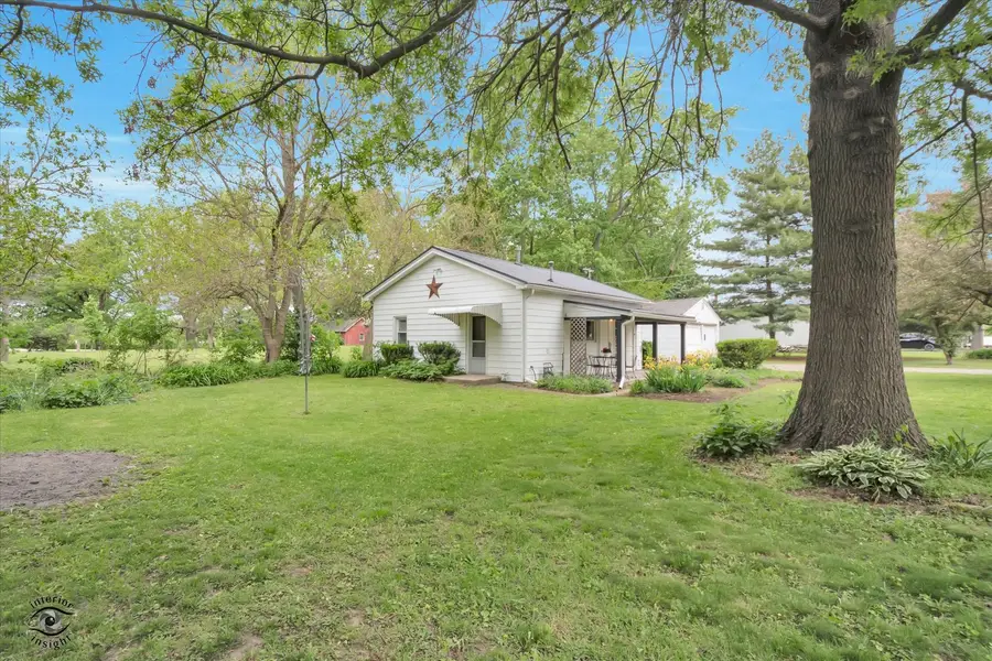 32 Cross Street, Bristol, IL 60512 - #2