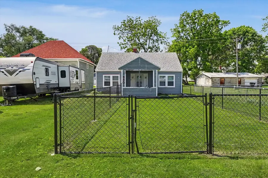 450 E Orleans Street, Paxton, IL 60957 - #2