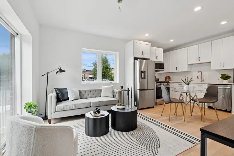 6755 N Hermitage Avenue #2, Chicago, IL 60626 - #2