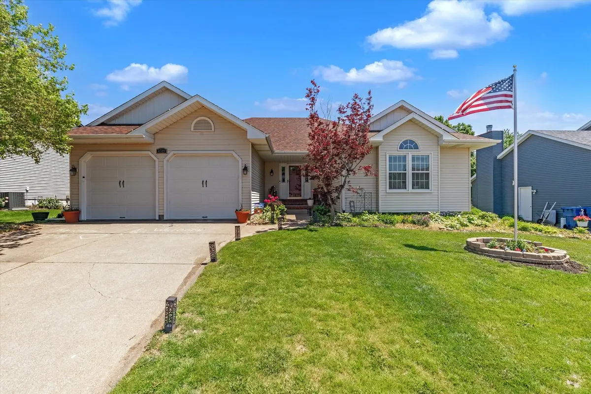 4319 Regency Place, Davenport, IA 52806 - #1