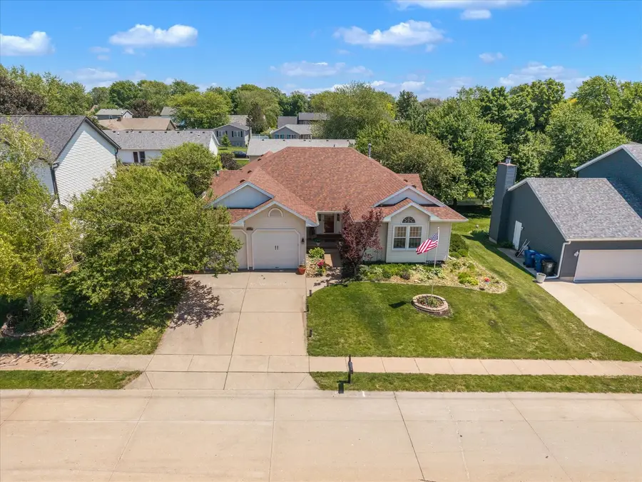 4319 Regency Place, Davenport, IA 52806 - #3