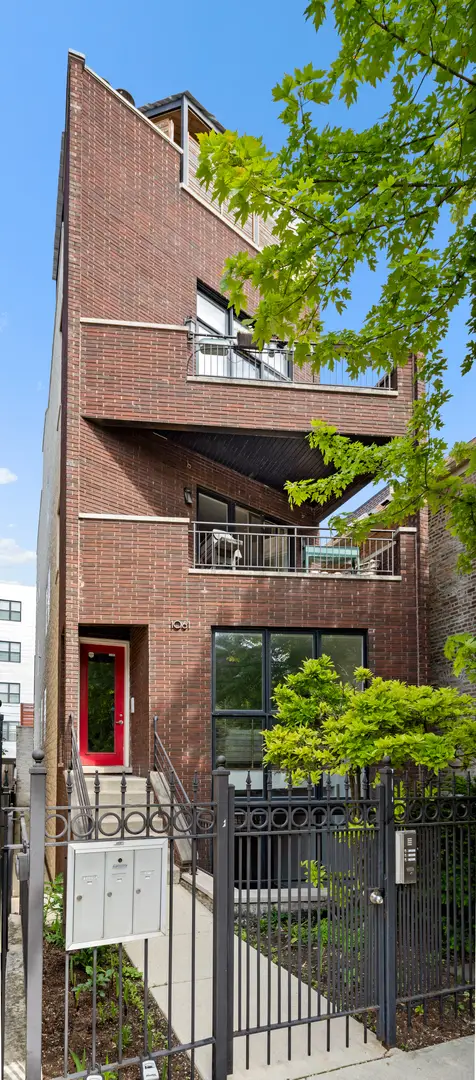 1061 N Marshfield Avenue #1, Chicago, IL 60622 - #1
