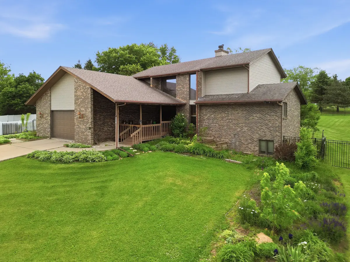 3261 N Silver Ridge Drive, Oregon, IL 61061 - #1