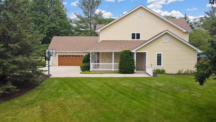295 W Grandin Road, Morris, IL 60450 - #3