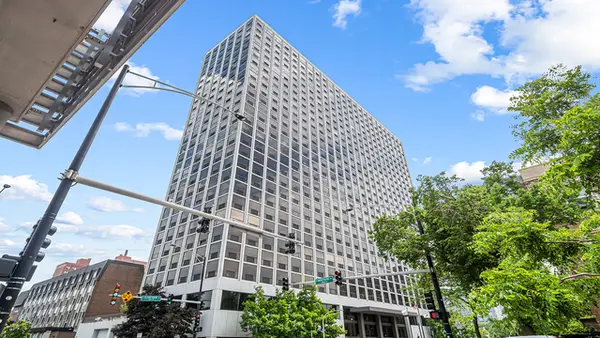 4343 N Clarendon Avenue #1918, Chicago, IL 60613