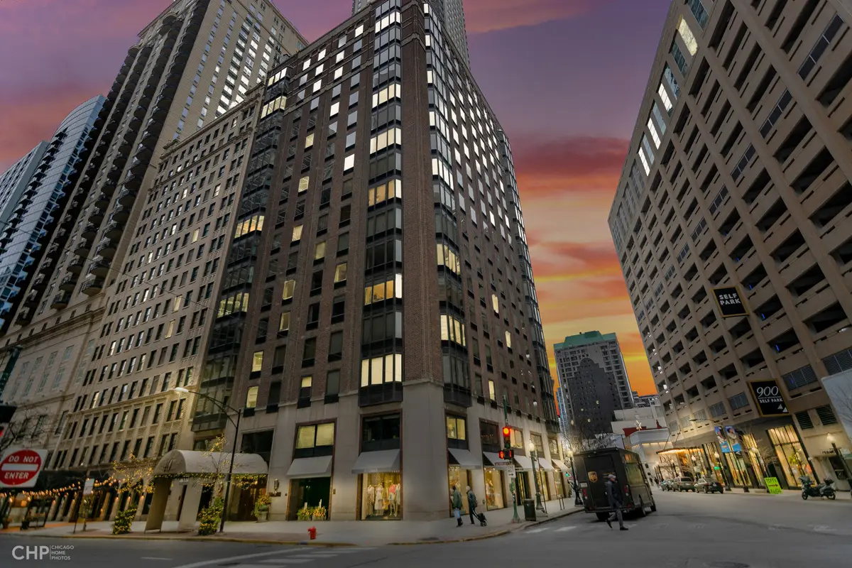 40 E Delaware Place #1204, Chicago, IL 60611 - #1