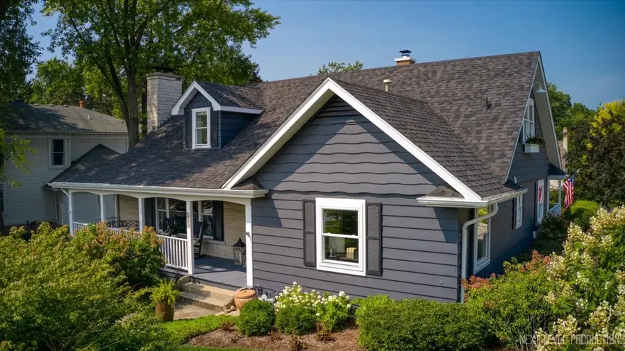 706 S Batavia Avenue, Geneva, IL 60134 - #2