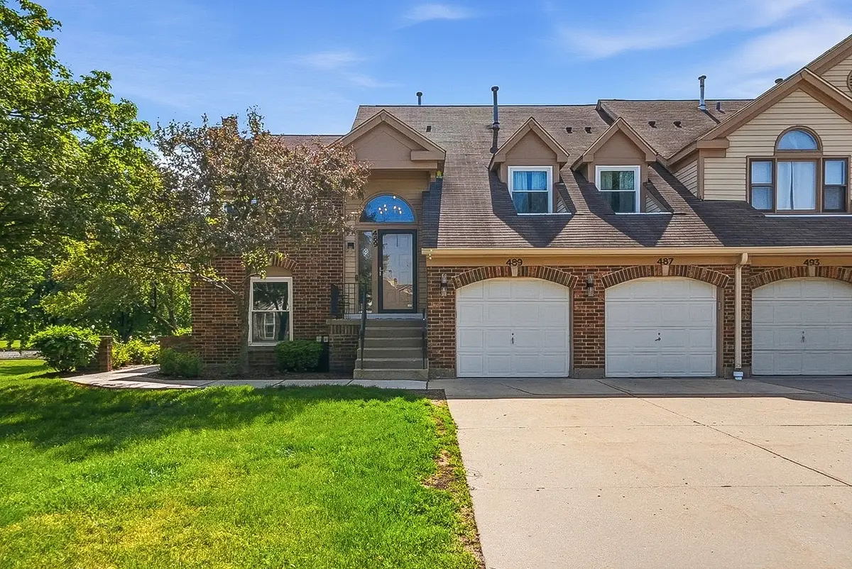 489 Banyan Tree Lane, Buffalo Grove, IL 60089 - #1