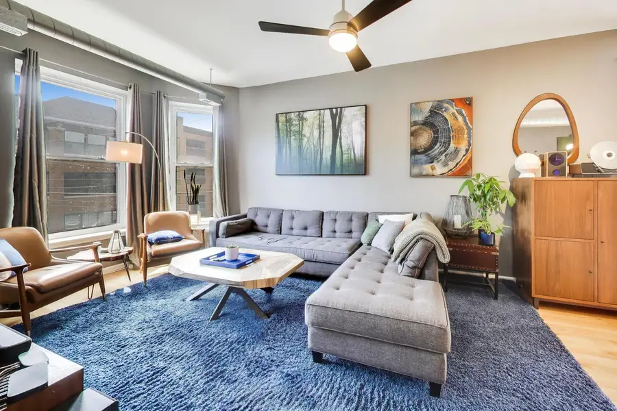 1050 W Foster Avenue, Chicago, IL 60640 - #3