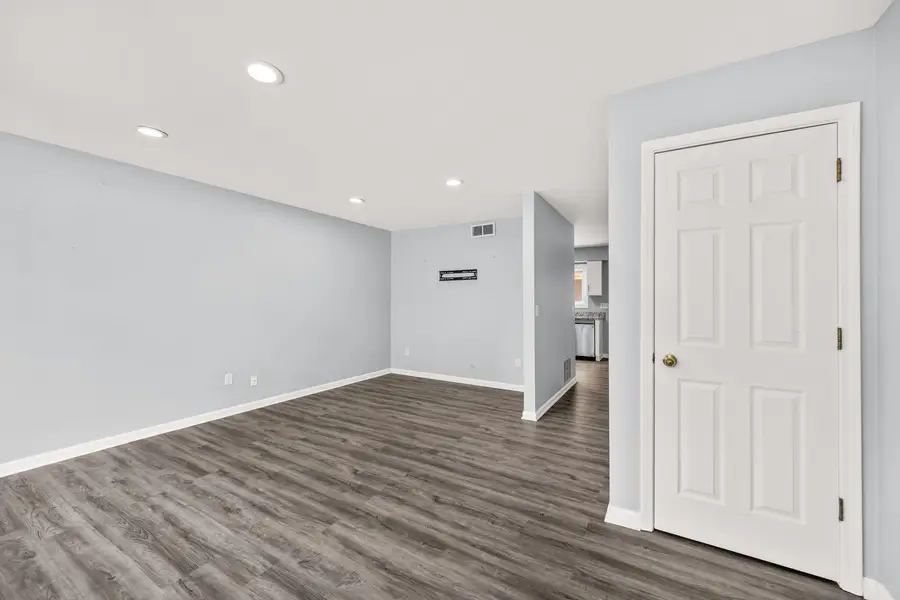 895 Richard Street, Aurora, IL 60506 - #2