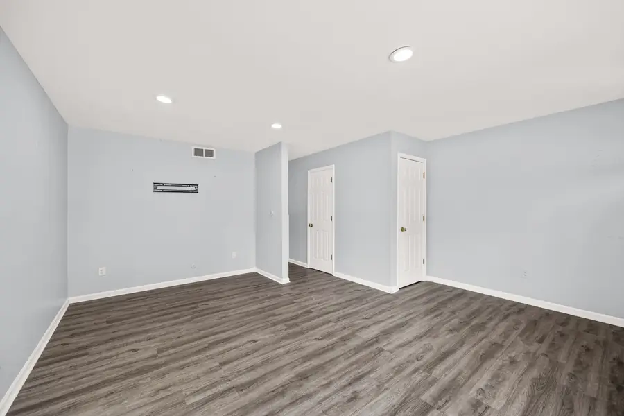 895 Richard Street, Aurora, IL 60506 - #3