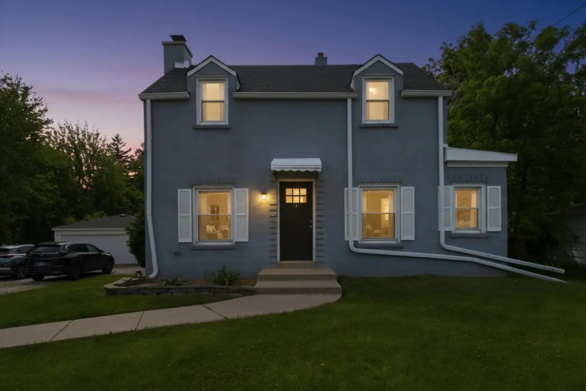 306 N Elmhurst Road, Prospect Heights, IL 60070 - #1