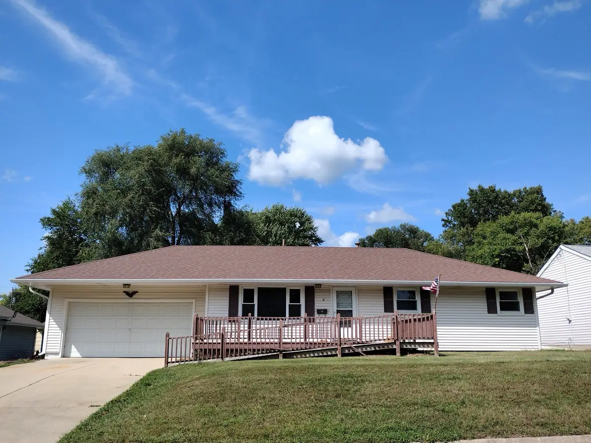 312 E 11th Street, Pecatonica, IL 61063 - #1