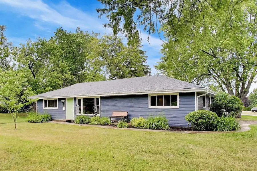 10 Rugby Road, Lake Zurich, IL 60047 - #3