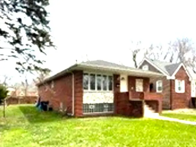 14241 Mackinaw Avenue, Burnham, IL 60633 - #2