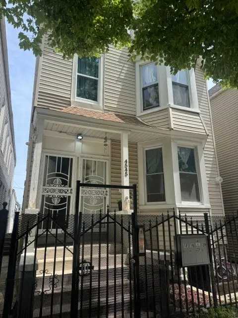 4545 S Hermitage Avenue, Chicago, IL 60609 - #1