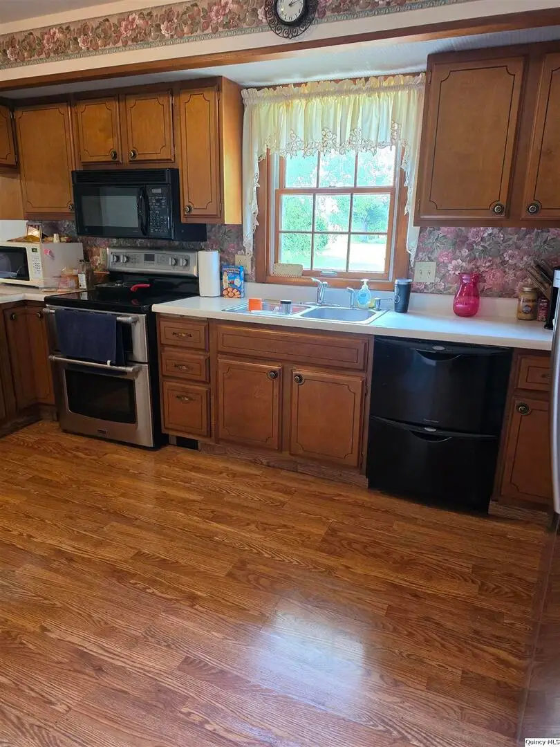103 E Spring St., Camp Point, IL 62320 - #2
