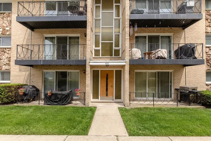 6811 N Olmsted Avenue #106, Chicago, IL 60631 - #2