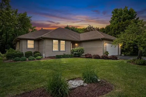 1680 Logan Street, Roselle, IL 60172