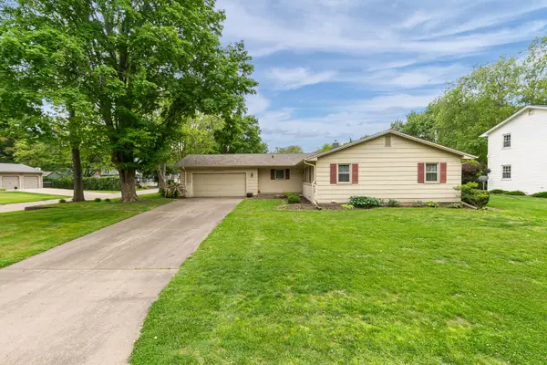 3324 34th Ave Court, Rock Island, IL 61201