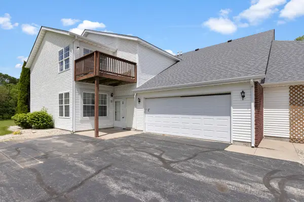 10050 Skipperling Road #1, Roscoe, IL 61073
