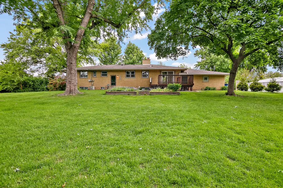 9225 S 86th Avenue, Hickory Hills, IL 60457 - #3