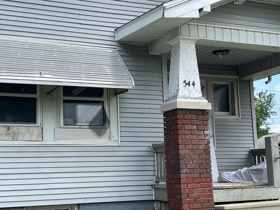 552 W Center Street, Decatur, IL 62526 - #3
