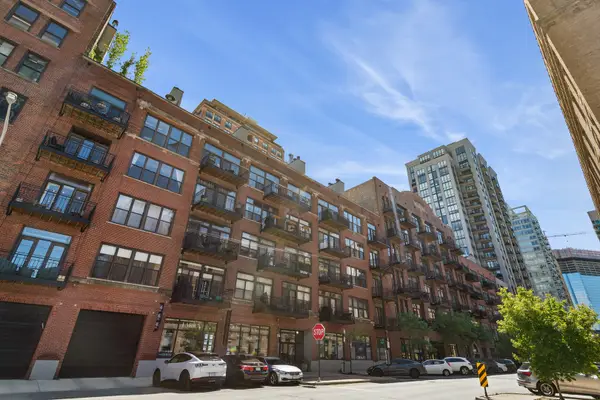 375 W Erie Street #604, Chicago, IL 60654
