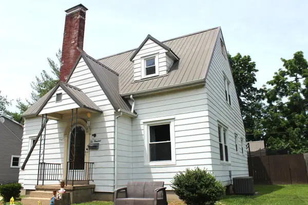 200 E Bennett Street E, Salem, IL 62881