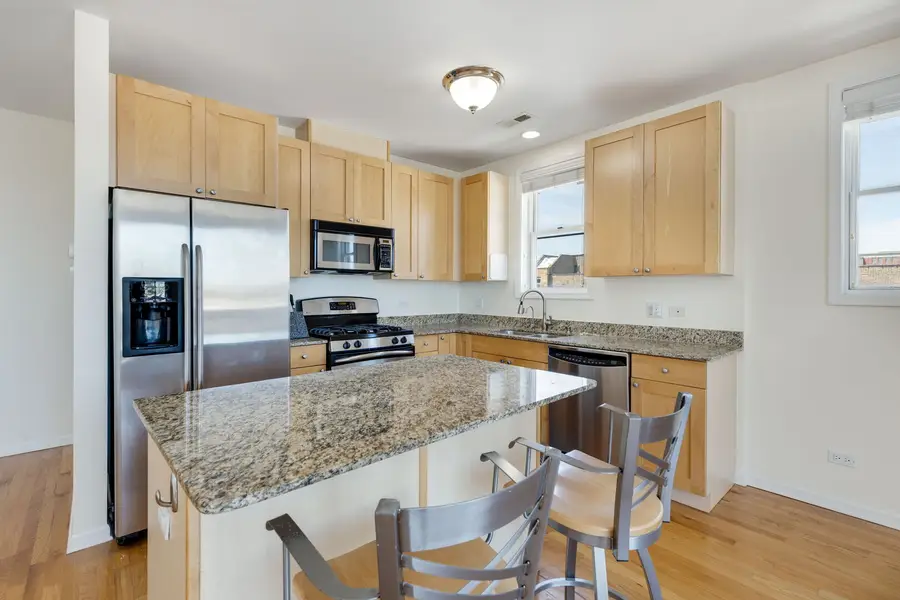 934 W Cuyler Avenue #4B, Chicago, IL 60613 - #2
