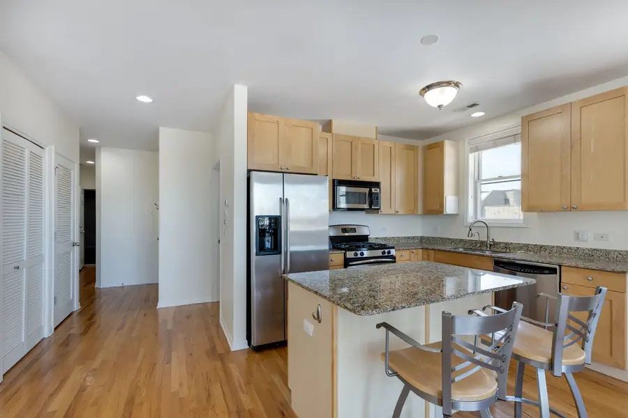 934 W Cuyler Avenue #4B, Chicago, IL 60613 - #3