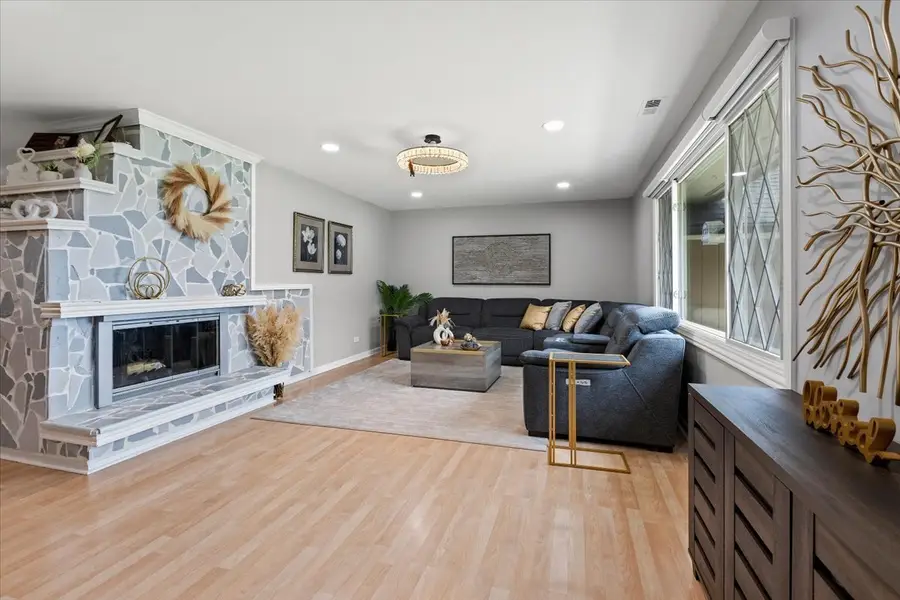 1923 Warwick Lane, Schaumburg, IL 60193 - #2