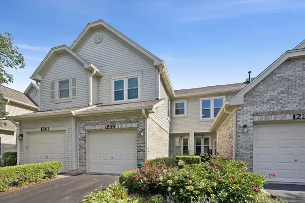 1239 Tennyson Lane, Naperville, IL 60540