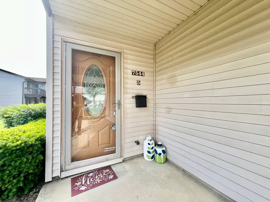 7544 Bristol Lane #5, Hanover Park, IL 60133 - #3