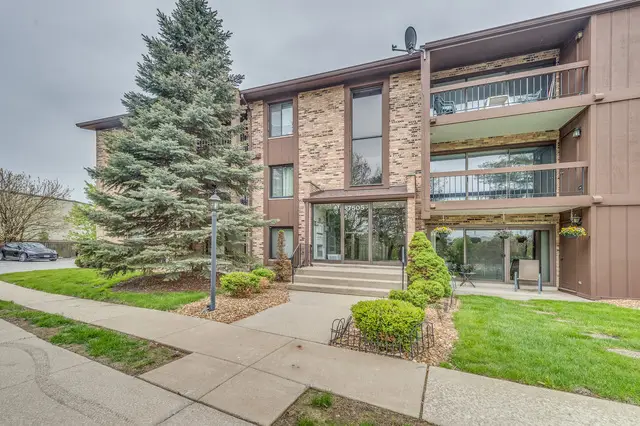 7505 175th Street #122, Tinley Park, IL 60477 - #2