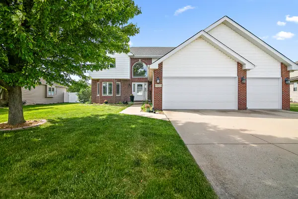 932 Coyote Trail, Manteno, IL 60950