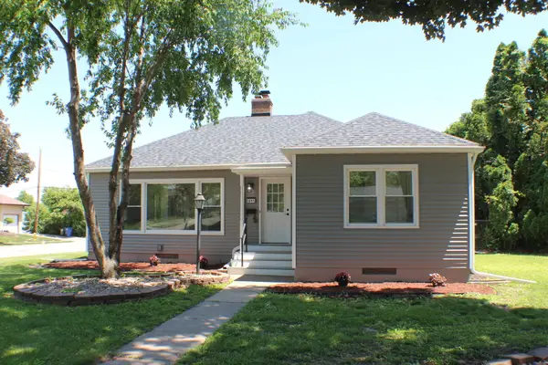 1611 Coffelt Avenue, Davenport, IA 52803