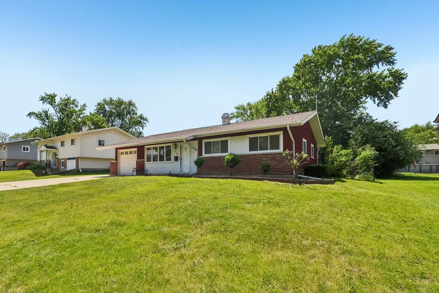 1450 Jefferson Road, Hoffman Estates, IL 60169 - #3