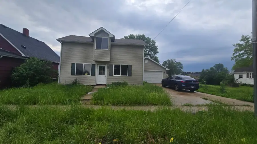 304 N Taylor Avenue, Cherry, IL 61317 - #2